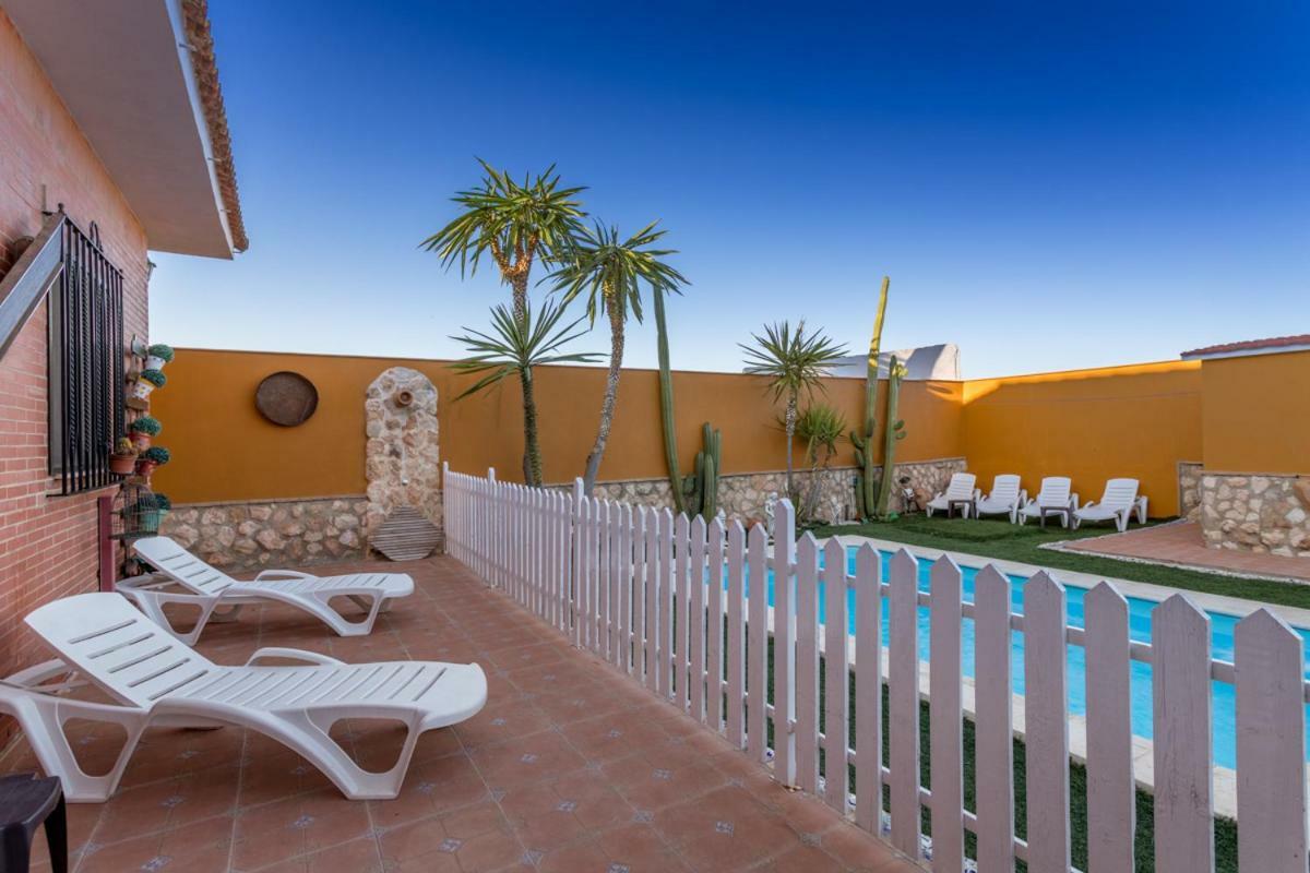 Casa Ludima Villa Fuentes de Andalucia Ngoại thất bức ảnh